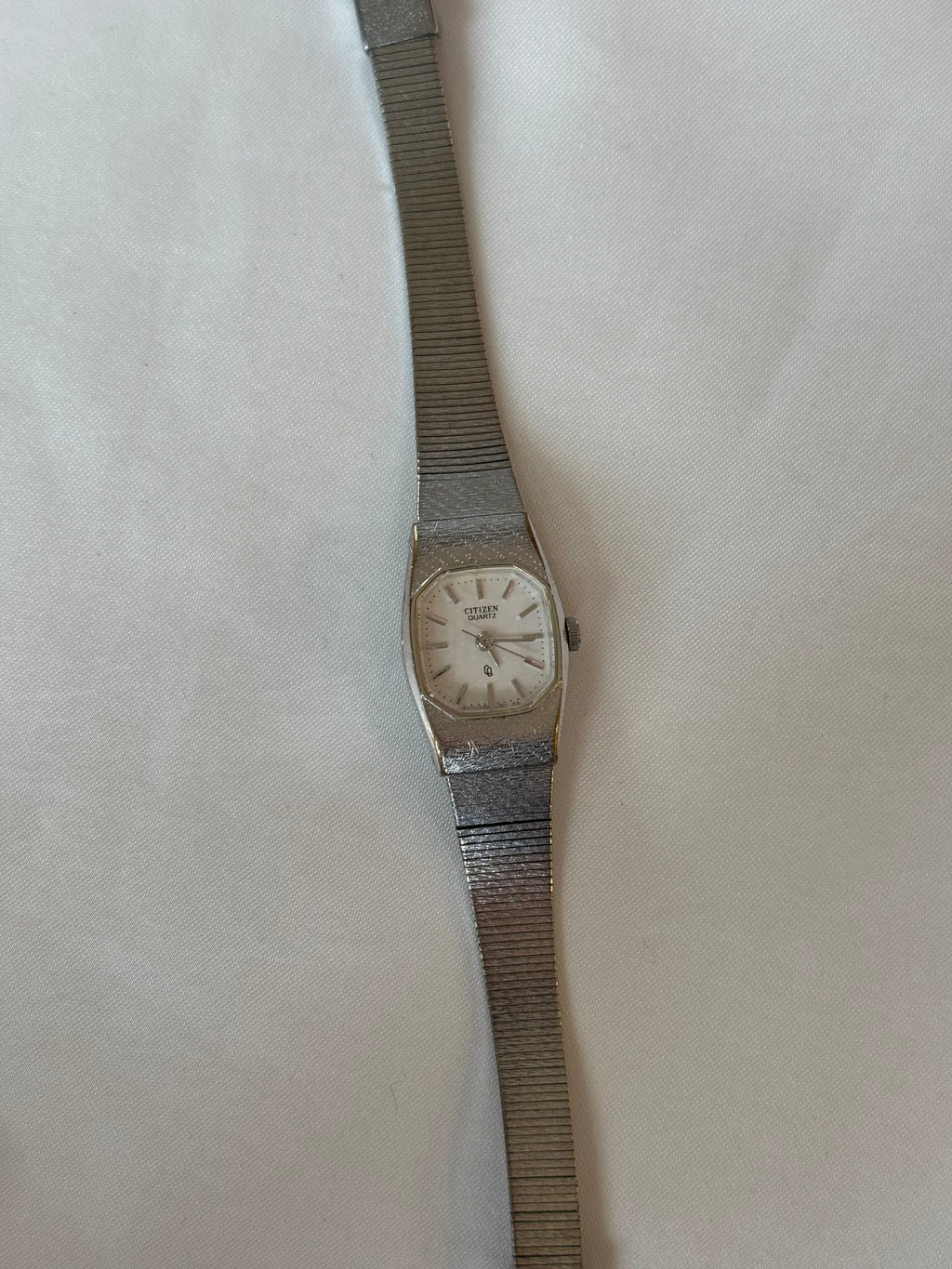 Cutest Classic Citizen White Dial Silver Tone